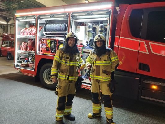 Lukas Kocher (left) und Mattias Sutter (right)  in full attire at Siegfried&lsquo;s factory fire department